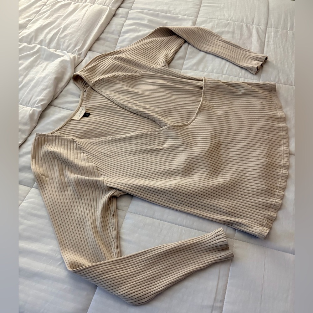Universal Thread Ribbed V-Neck Tank Top - Light Beige - Picture 4 of 5